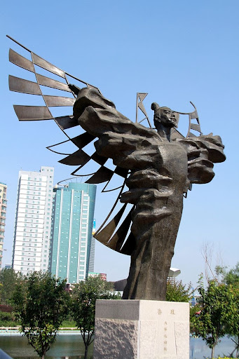 Na China, Lu Ban é considerado o patrono dos empreiteiros e engenheiros. (Fonte: Wikimedia/Reprodução)
