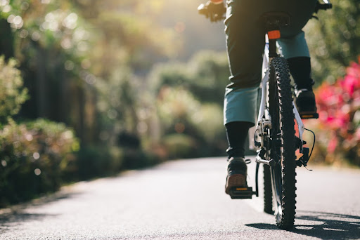 O aumento no uso da bicicleta tem sido uma tendência global durante a pandemia. (Shutterstock/Reprodução)