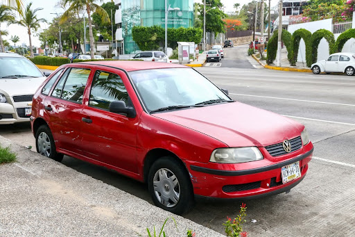 Carro mais vendido do Brasil entre 1987 e 2013, o VW Gol deve sair de linha nos próximos anos. (Fonte: Shutterstock/Reprodução)