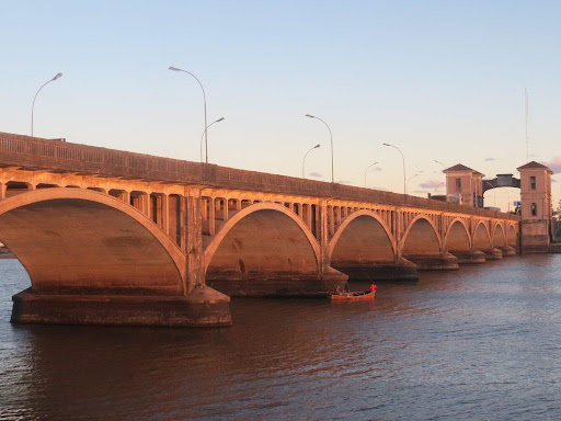 BR-116 termina na ponte Internacional Barão de Mauá, na fronteira com o Uruguai. Primeiro bem cultural binacional reconhecido pelo Mercosul. (Prefeitura de Jaguarão/Reprodução)