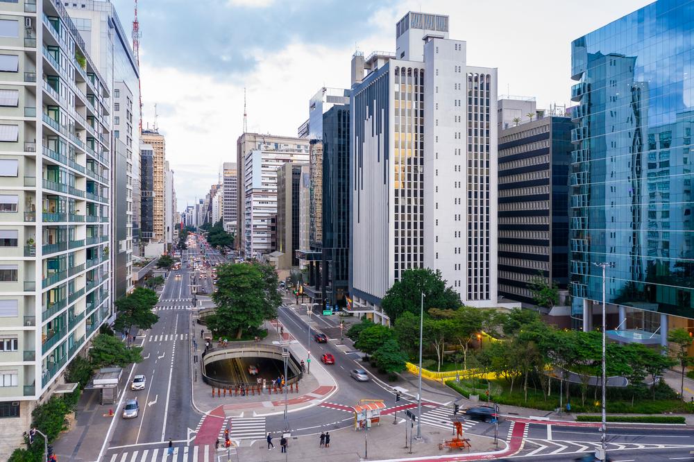A cidade de São Paulo possui mais de 660 km de ciclovias. (Fonte: Shutterstock/Reprodução)