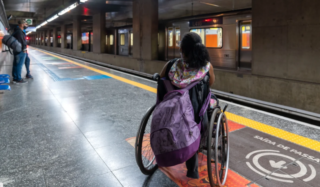 Acessibilidade no Metrô de SP, avanços e desafios para pessoas com ...